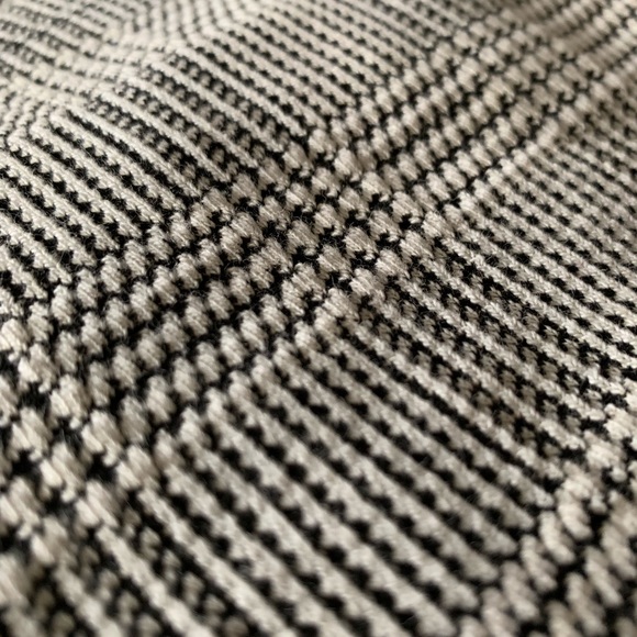 SOLD******Michael Kors plaid cropped skinny pants - Picture 4 of 8